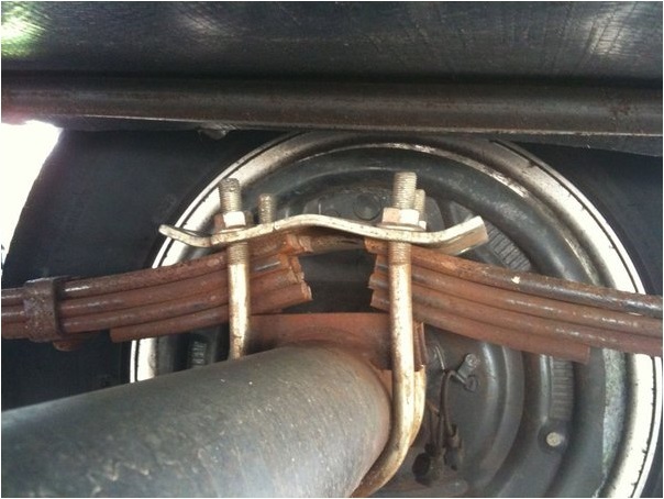 trailer leaf spring break